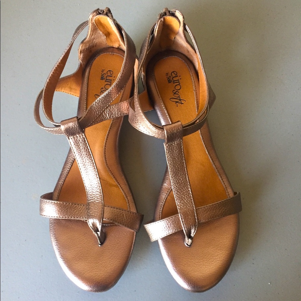 Eurosoft pewter leather sandals